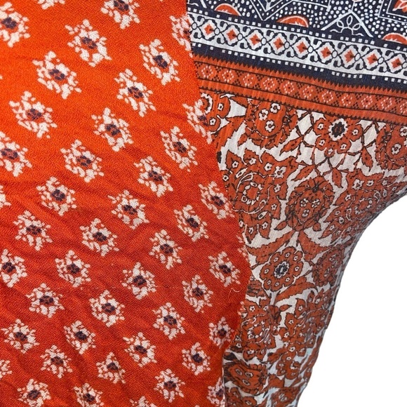 Lucky Brand Women's Blouse Size XL Red/Black/Blue/Cream Pullover Long Sleeve - Picture 4 of 9